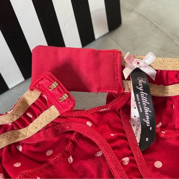 Elusive Red & White Polka Dot Lingerie Set Victoria's Secret Sexy Little Things - Picture 14 of 15